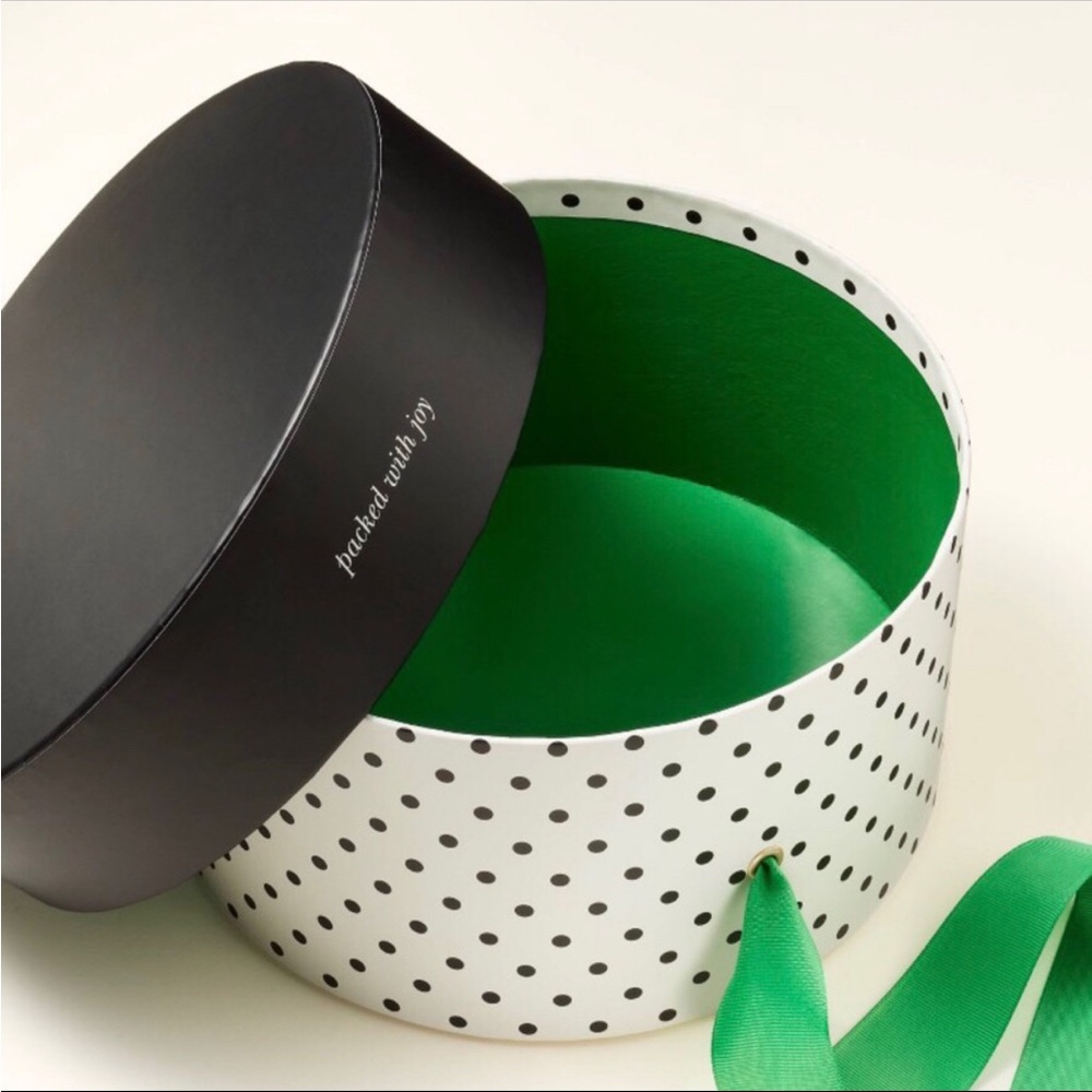 ♠️ 2-Pack Round Gift Boxes - Kate Spade New York x Target - Picture 2 of 3